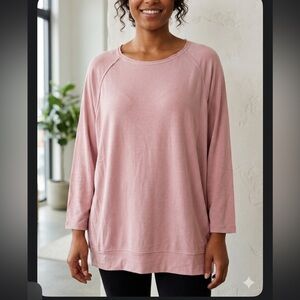 Women's Long Sleeve Crewneck Top in Dusty Rose NWT